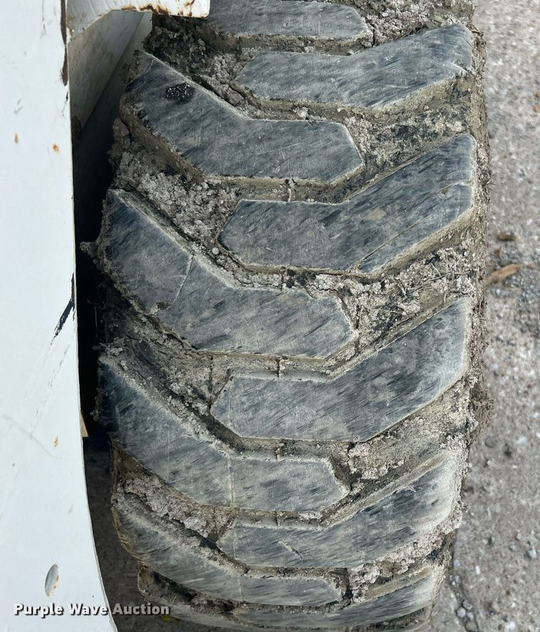 image for item KH9489 1993 Bobcat 853  skid steer loader