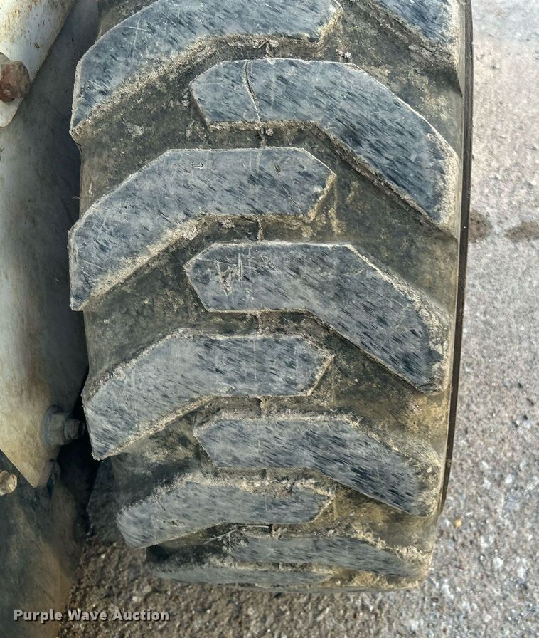 image for item KH9489 1993 Bobcat 853  skid steer loader