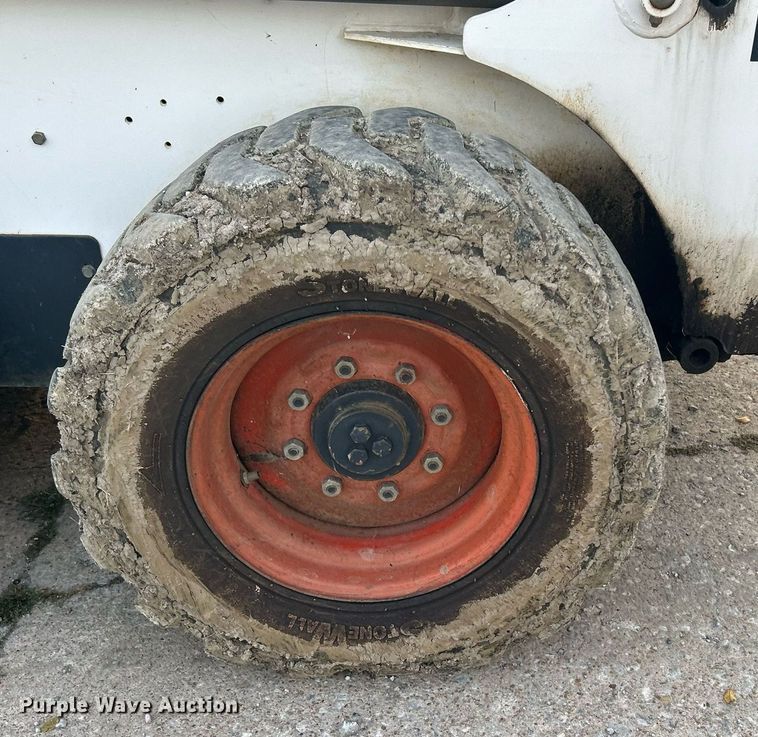 image for item KH9489 1993 Bobcat 853  skid steer loader