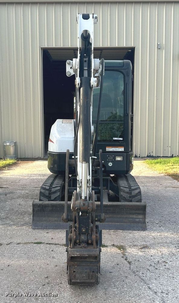 image for item KH9493 2012 Bobcat E32  mini excavator