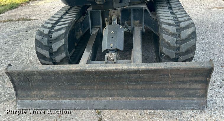 image for item KH9493 2012 Bobcat E32  mini excavator