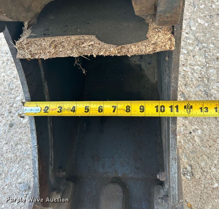 image for item KH9493 2012 Bobcat E32  mini excavator