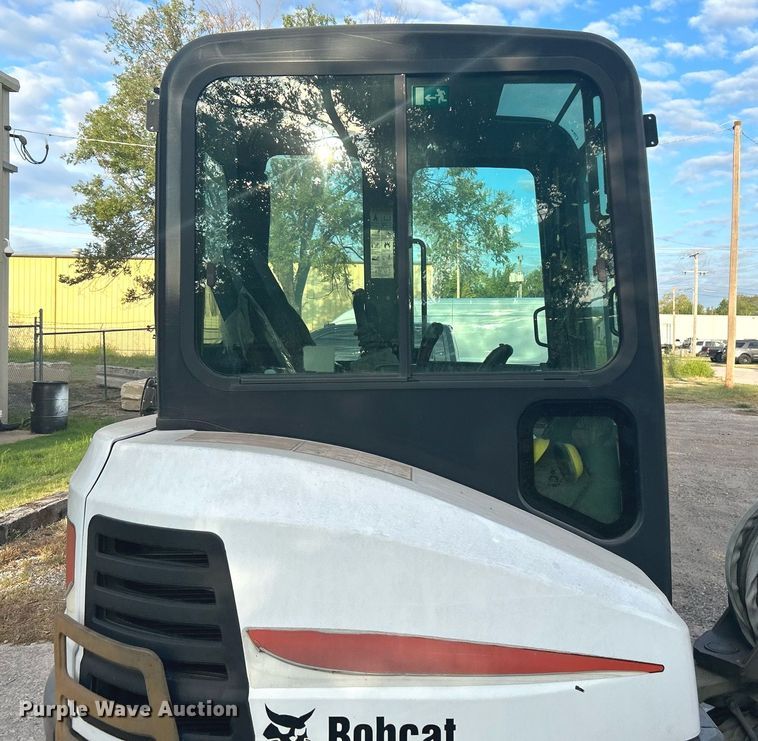 image for item KH9493 2012 Bobcat E32  mini excavator