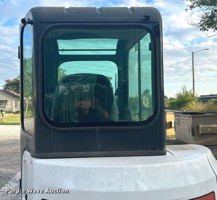 image for item KH9493 2012 Bobcat E32  mini excavator