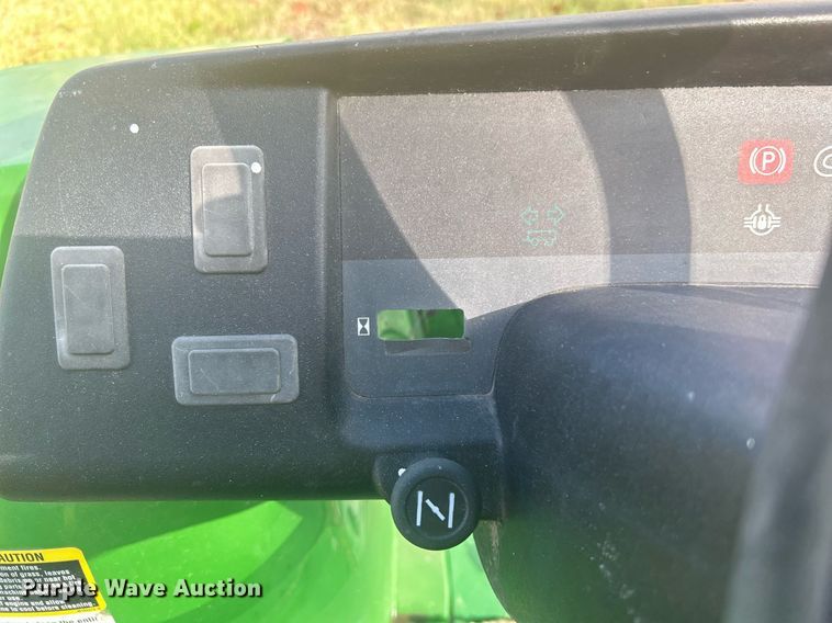 image for item KH9500 (2) John Deere utility vehicles