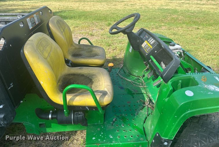 image for item KH9500 (2) John Deere utility vehicles
