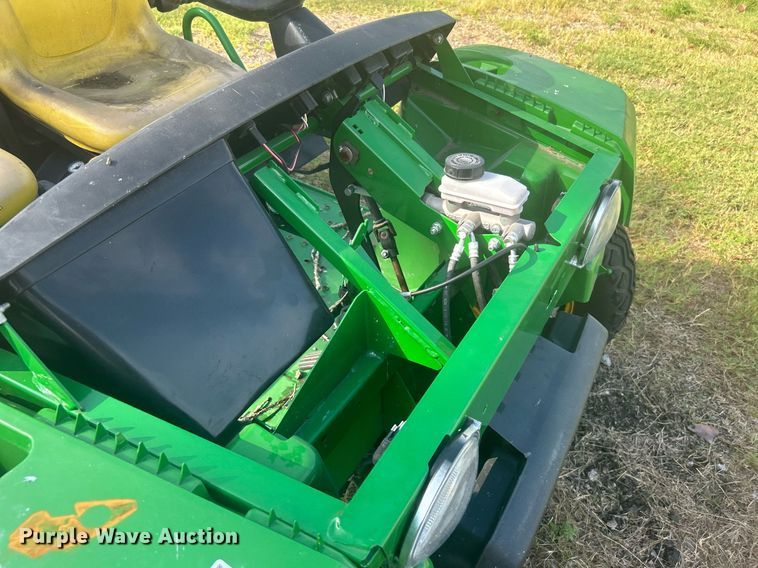 image for item KH9500 (2) John Deere utility vehicles