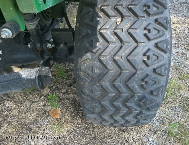 image for item KH9500 (2) John Deere utility vehicles