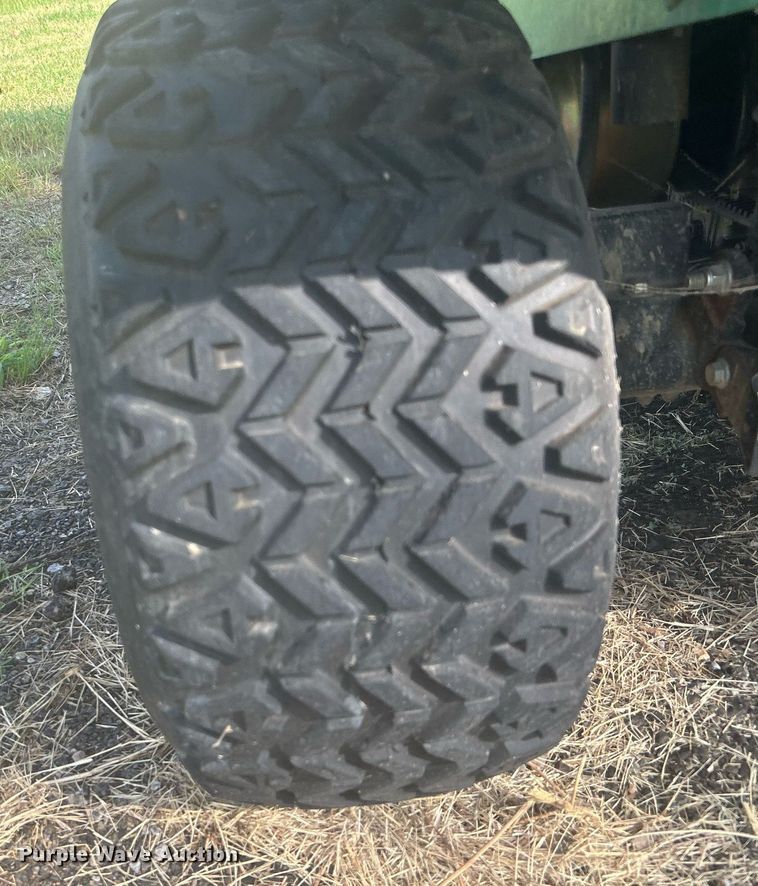 image for item KH9500 (2) John Deere utility vehicles