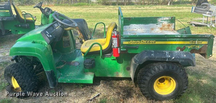 image for item KH9500 (2) John Deere utility vehicles