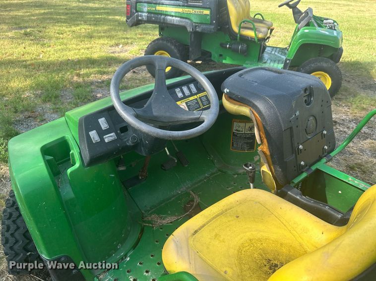 image for item KH9500 (2) John Deere utility vehicles