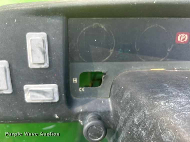 image for item KH9500 (2) John Deere utility vehicles