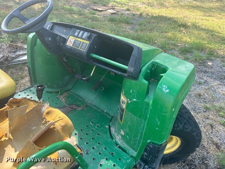 image for item KH9500 (2) John Deere utility vehicles