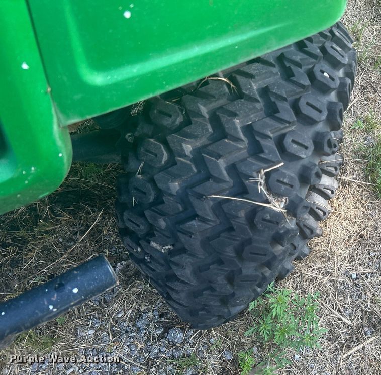 image for item KH9500 (2) John Deere utility vehicles