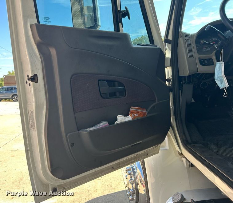 image for item KH9507 2012 International 4400 SBA  medical scanner truck