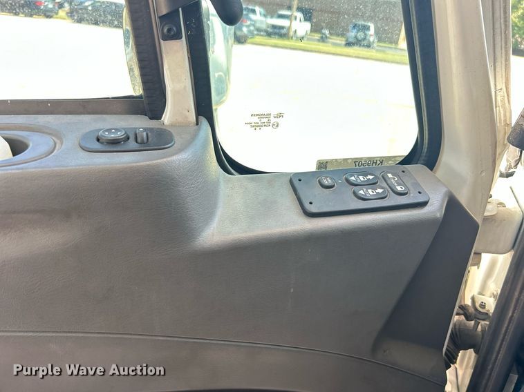 image for item KH9507 2012 International 4400 SBA  medical scanner truck