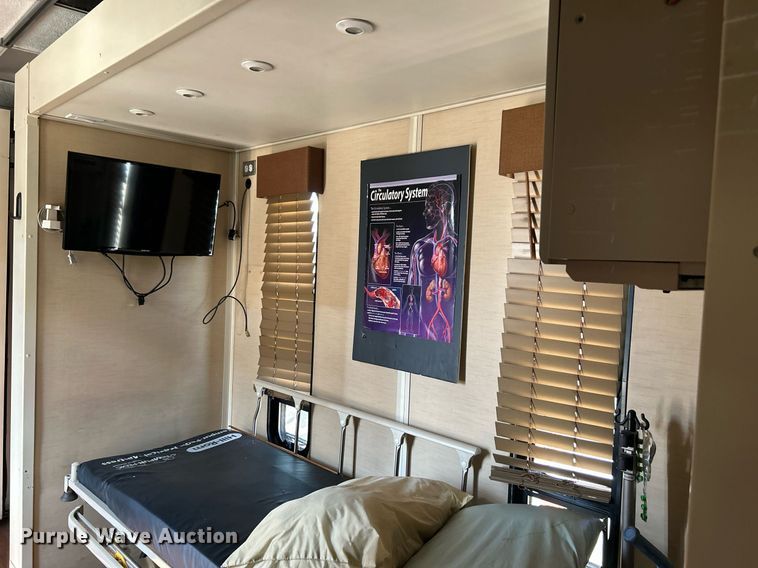 image for item KH9507 2012 International 4400 SBA  medical scanner truck