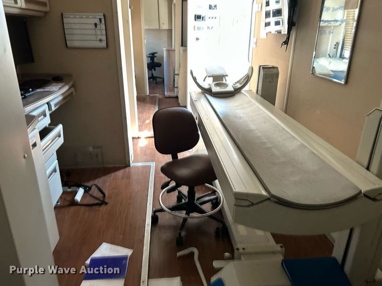 image for item KH9507 2012 International 4400 SBA  medical scanner truck