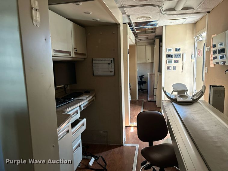 image for item KH9507 2012 International 4400 SBA  medical scanner truck