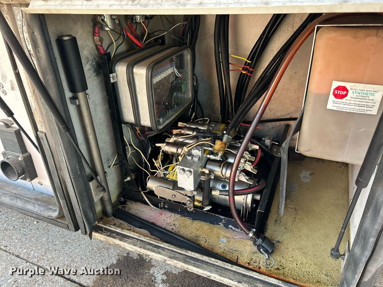 image for item KH9507 2012 International 4400 SBA  medical scanner truck