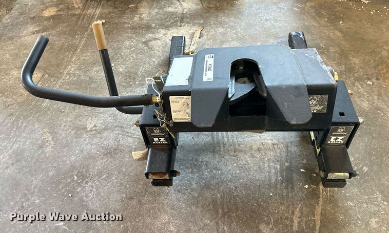 image for item KT9323 Husky EZ Roller  fifth wheel hitch