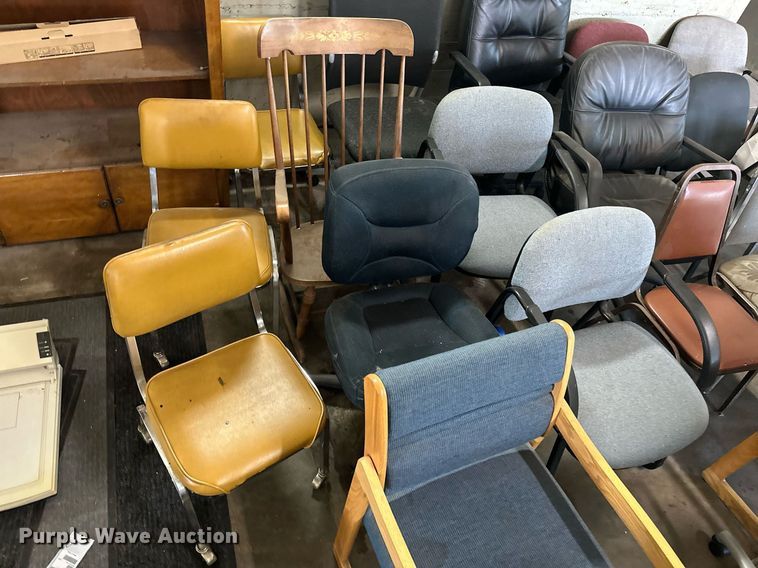 image for item KT9327 Approximately 24 chairs