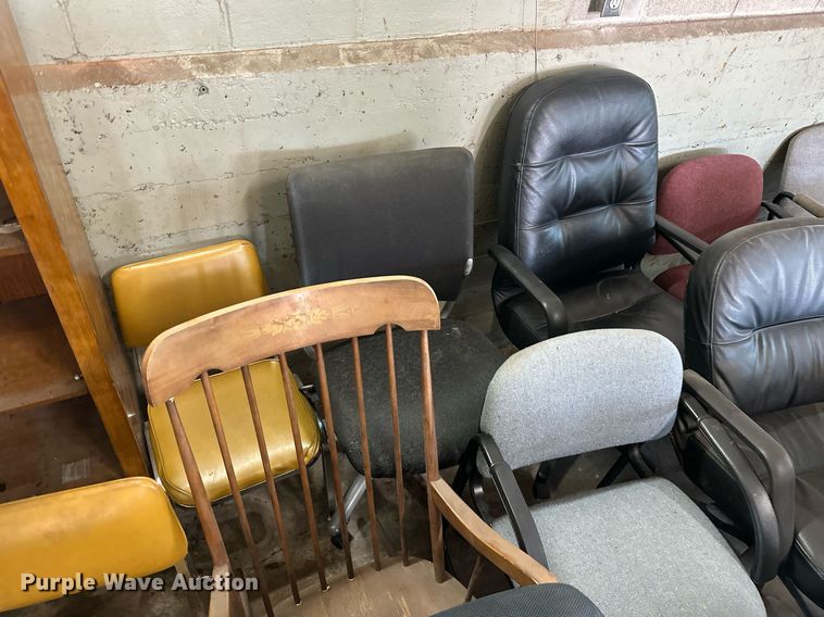 image for item KT9327 Approximately 24 chairs