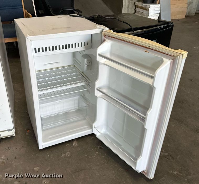 image for item KT9329 (4) refrigerators