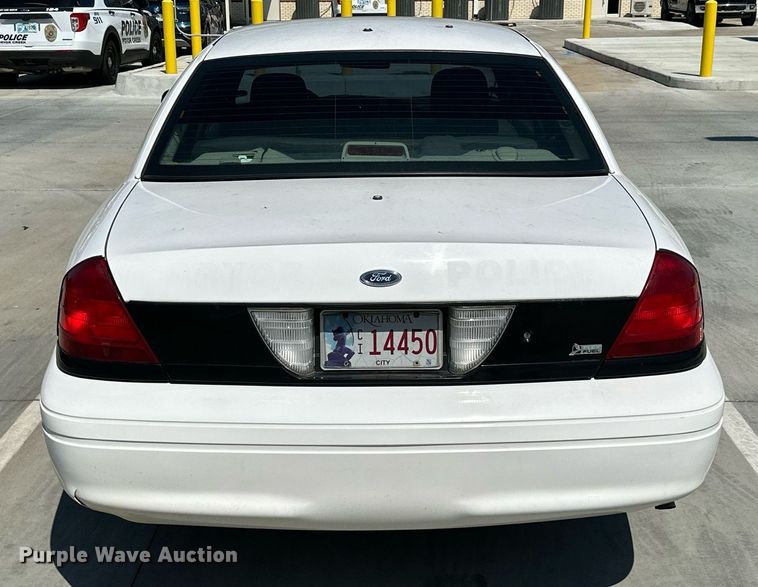 image for item KT9343 2010 Ford Crown Victoria Police Interceptor