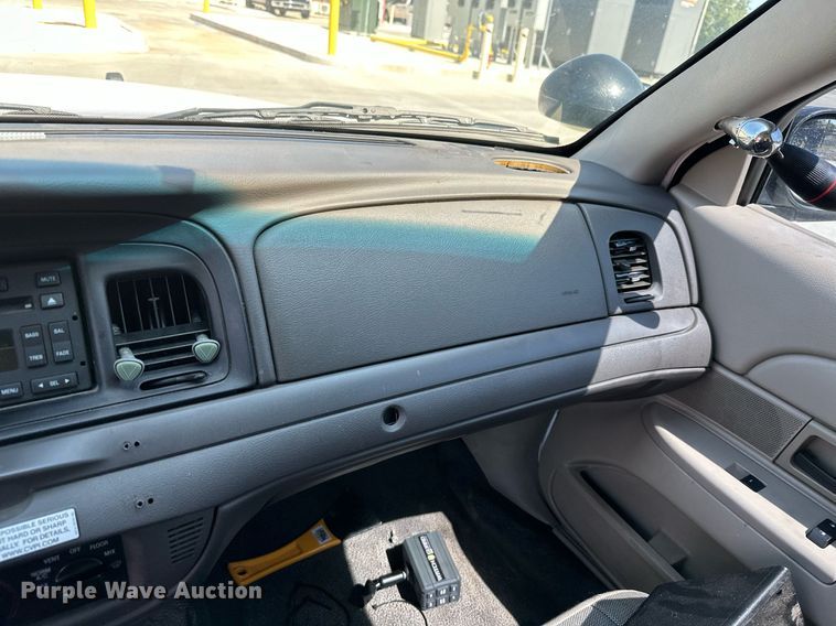 image for item KT9343 2010 Ford Crown Victoria Police Interceptor