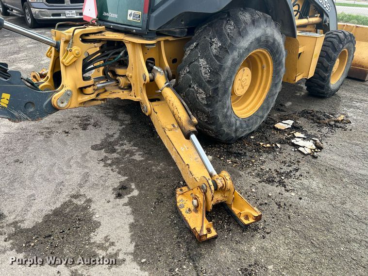 image for item LF9511 2008 John Deere 310SJ  backhoe