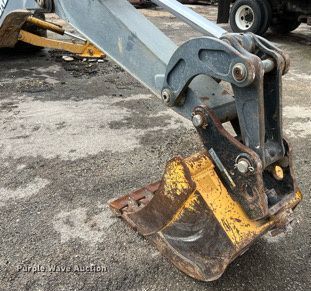 image for item LF9511 2008 John Deere 310SJ  backhoe