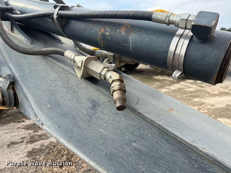 image for item LF9511 2008 John Deere 310SJ  backhoe