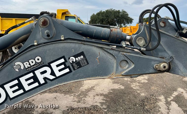 image for item LF9511 2008 John Deere 310SJ  backhoe