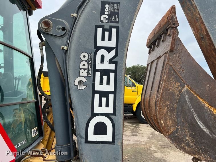 image for item LF9511 2008 John Deere 310SJ  backhoe