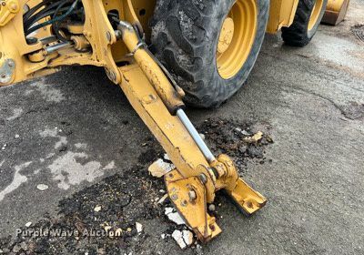 image for item LF9511 2008 John Deere 310SJ  backhoe