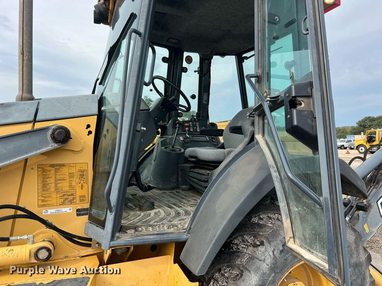 image for item LF9511 2008 John Deere 310SJ  backhoe