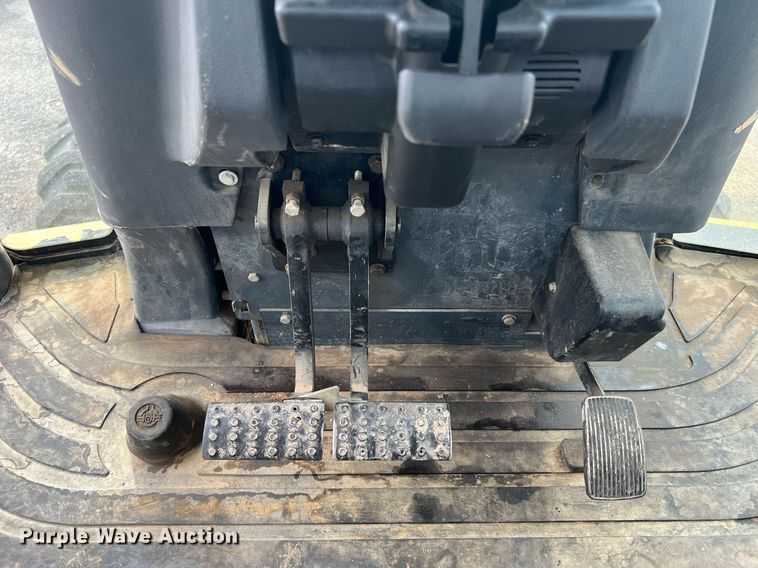 image for item LF9511 2008 John Deere 310SJ  backhoe