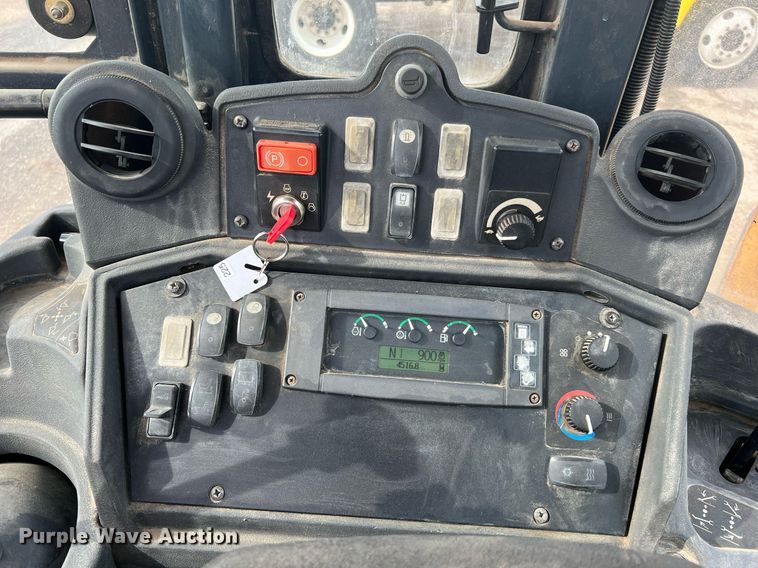 image for item LF9511 2008 John Deere 310SJ  backhoe