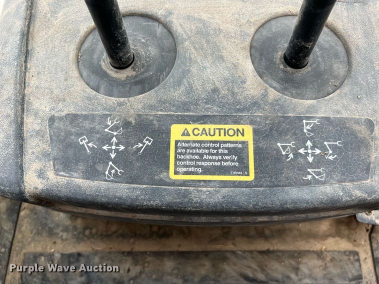 image for item LF9511 2008 John Deere 310SJ  backhoe