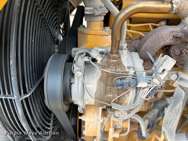 image for item LF9511 2008 John Deere 310SJ  backhoe