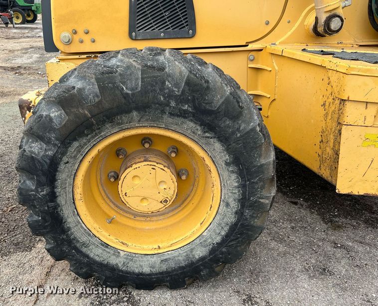 image for item LF9511 2008 John Deere 310SJ  backhoe