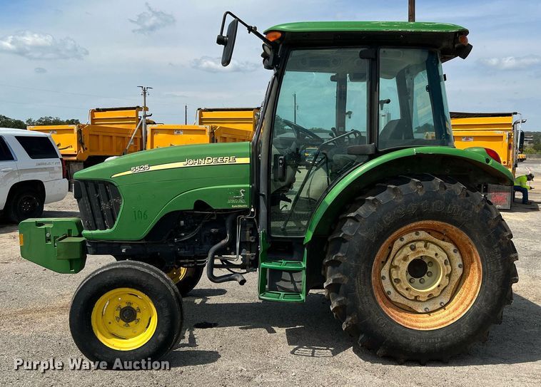 image for item LF9512 2008 John Deere 5525  tractor