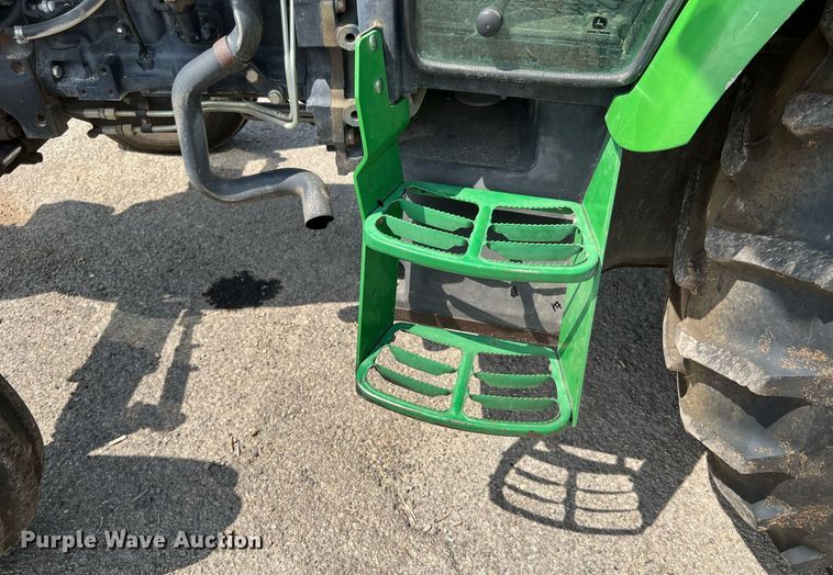 image for item LF9512 2008 John Deere 5525  tractor