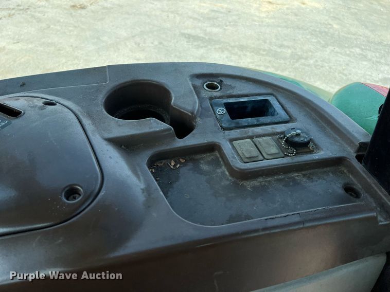 image for item LF9512 2008 John Deere 5525  tractor