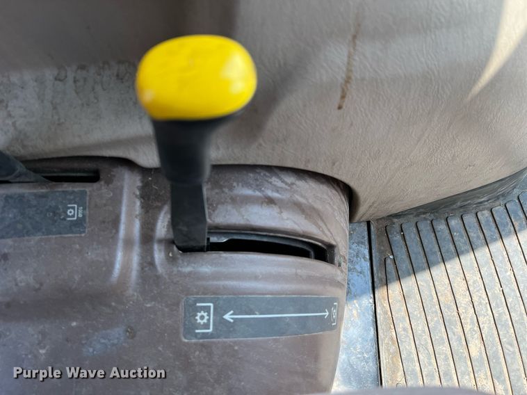 image for item LF9512 2008 John Deere 5525  tractor