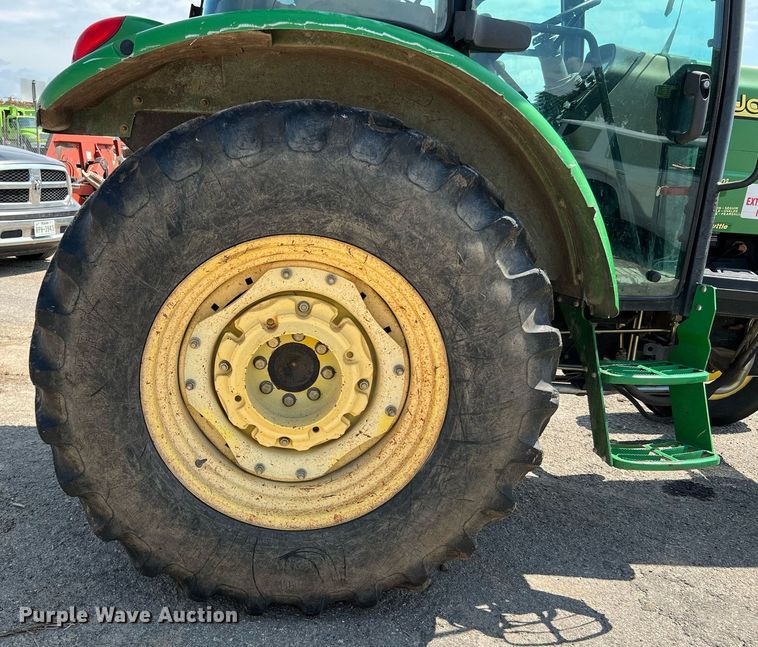 image for item LF9512 2008 John Deere 5525  tractor