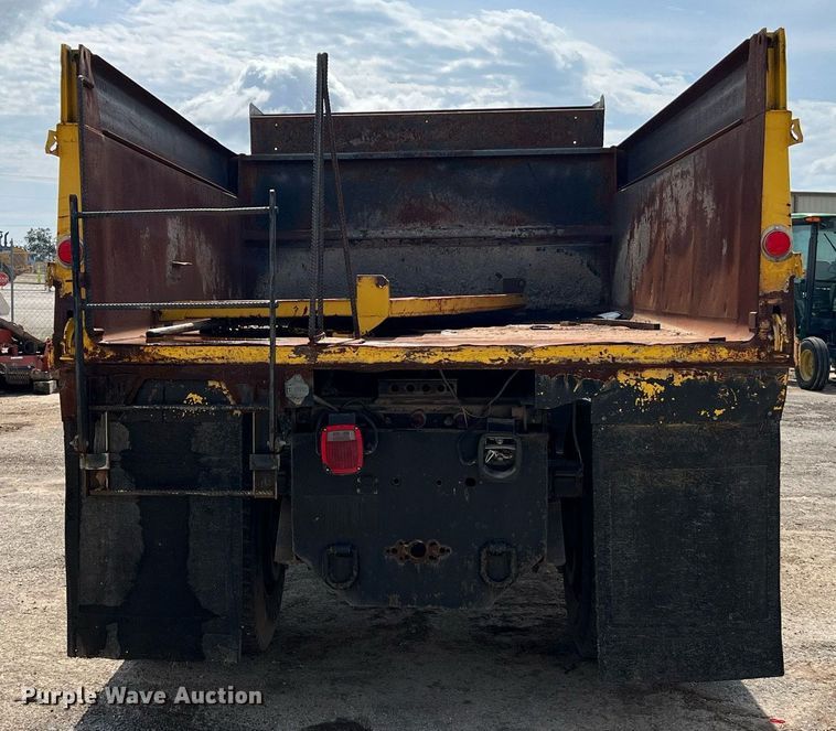 image for item LF9515 2005 Ford F750 Super Duty  dump truck