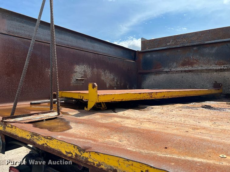 image for item LF9515 2005 Ford F750 Super Duty  dump truck