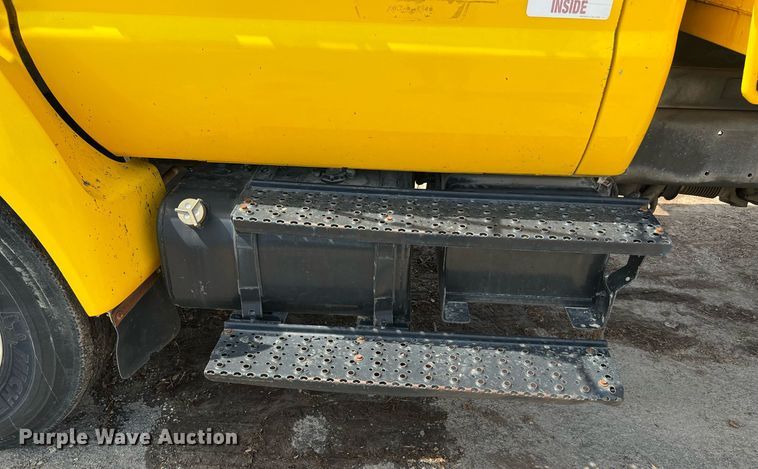 image for item LF9515 2005 Ford F750 Super Duty  dump truck